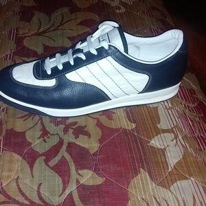 Blue and white "original" 1984 gucci tennis shoe